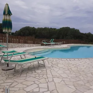 Gli Olivastri Con Piscina,solarium, Vista Mare ,sole -mare E Tanta Natura ,climatizzatore,wifi Aglientu