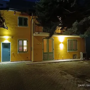 Un Angolo A Milano... Mailand
